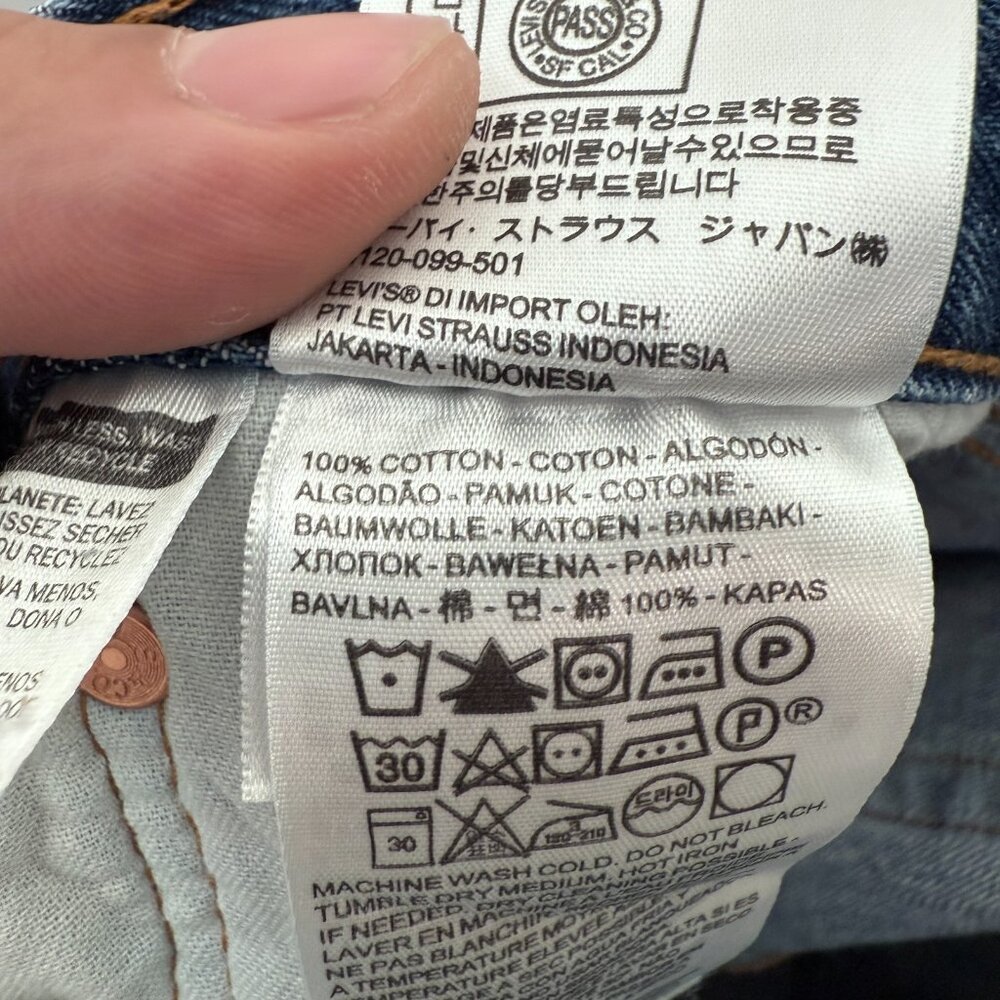 Levis 501 Jeans Mens 36x32 (34x29) Blue Straight Leg Button Fly - Picture 4 of 12